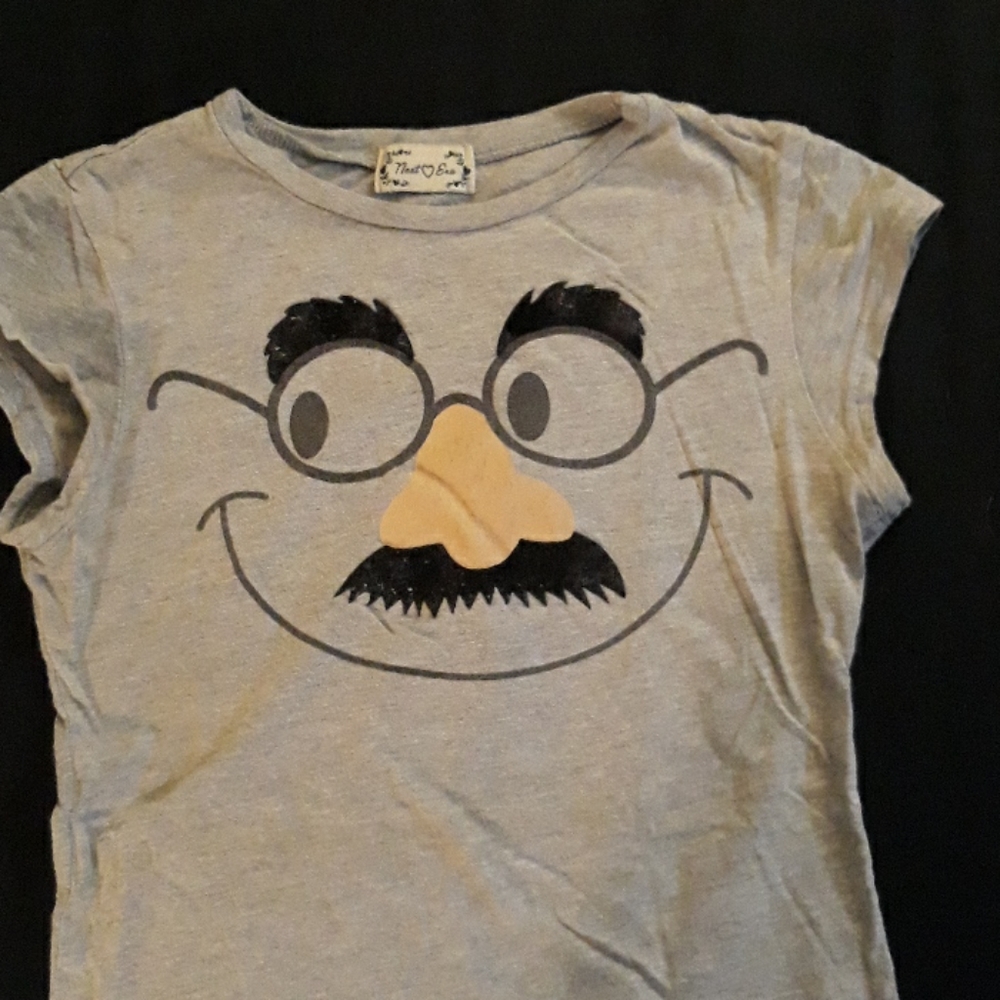 FUN t-shirt. Eye brows, glasses, mustache
